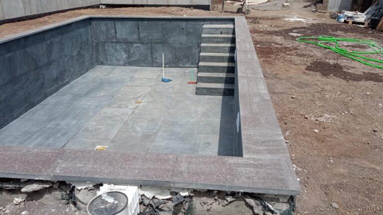Construcción de piscinas a medida en Las Palmas